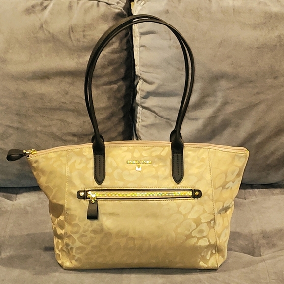 EUC Michael Kors Kelsey Medium Leopard Print Nylon Top Zip Tote - Picture 5 of 16